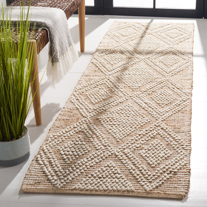 SAFAVIEH Natura NAT107A Handwoven Natural / Ivory Rug Image 2