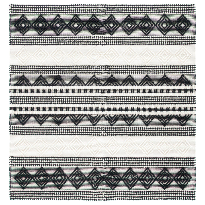 SAFAVIEH Natura NAT102Z Handwoven Black / Ivory Rug Image 4