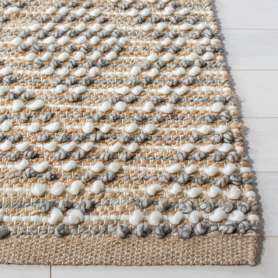 SAFAVIEH Natura NAT108F Handwoven Natural / Grey Rug Image 5