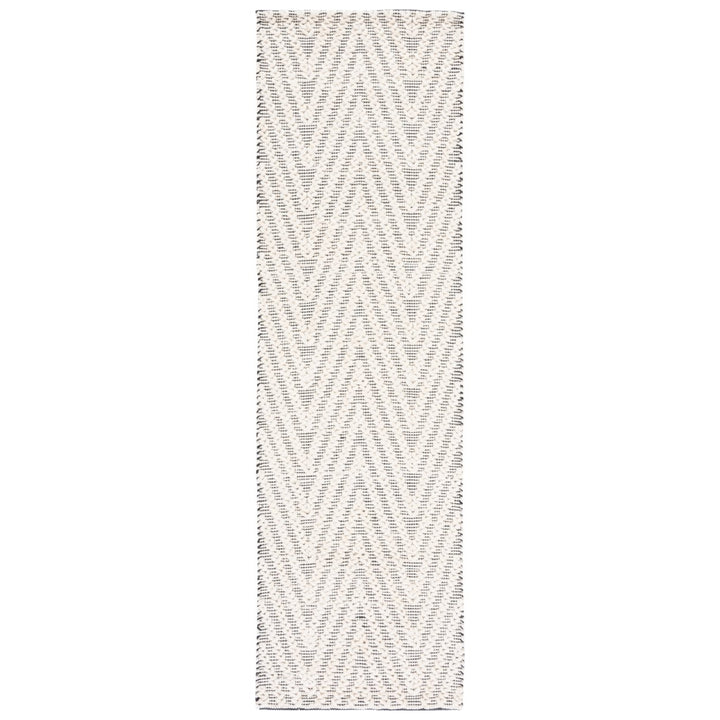 SAFAVIEH Natura NAT277A Handwoven Ivory / Black Rug Image 3