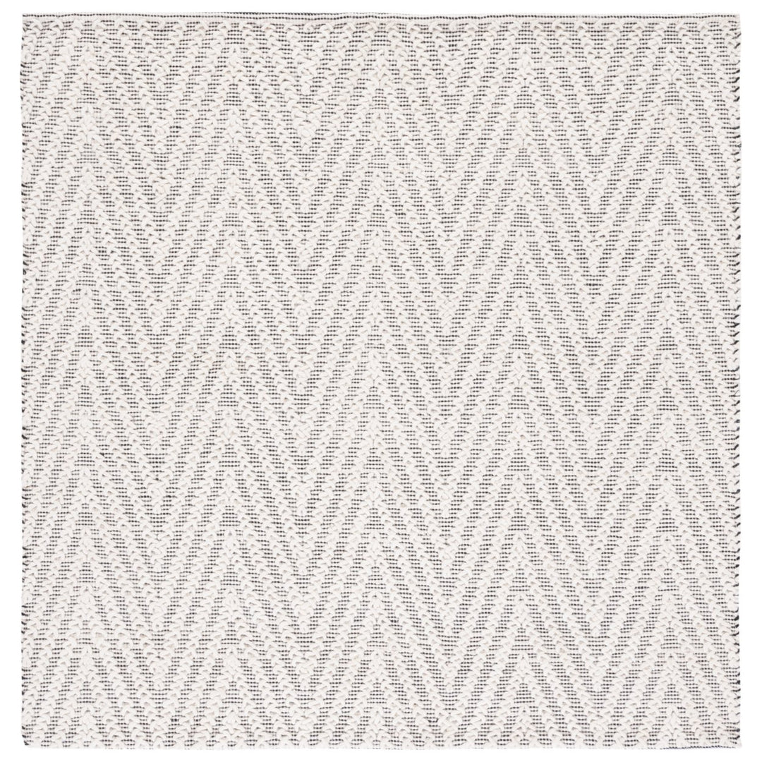 SAFAVIEH Natura NAT277A Handwoven Ivory / Black Rug Image 4