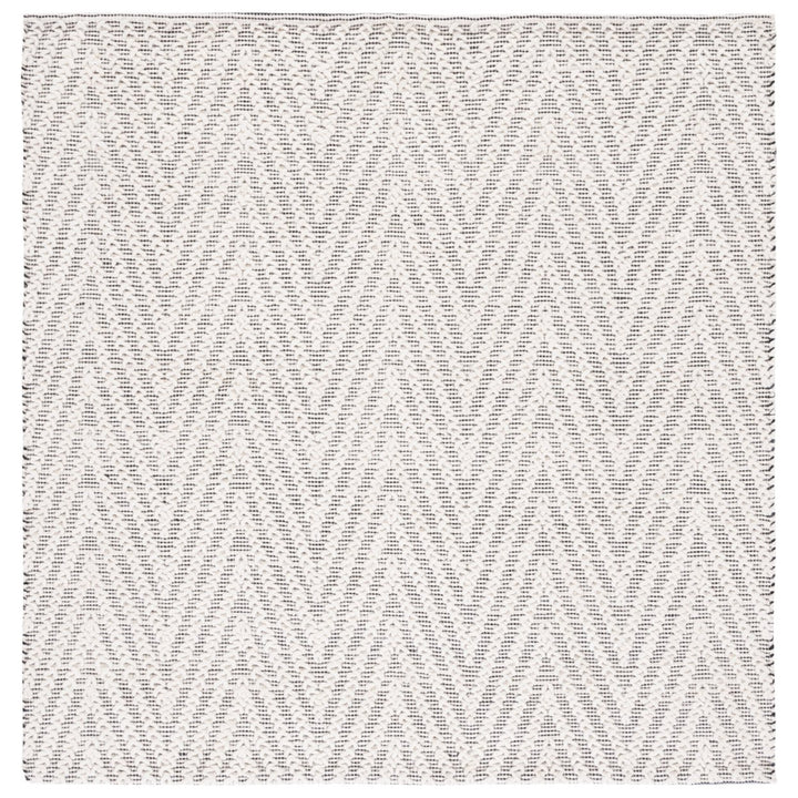 SAFAVIEH Natura NAT277A Handwoven Ivory / Black Rug Image 4