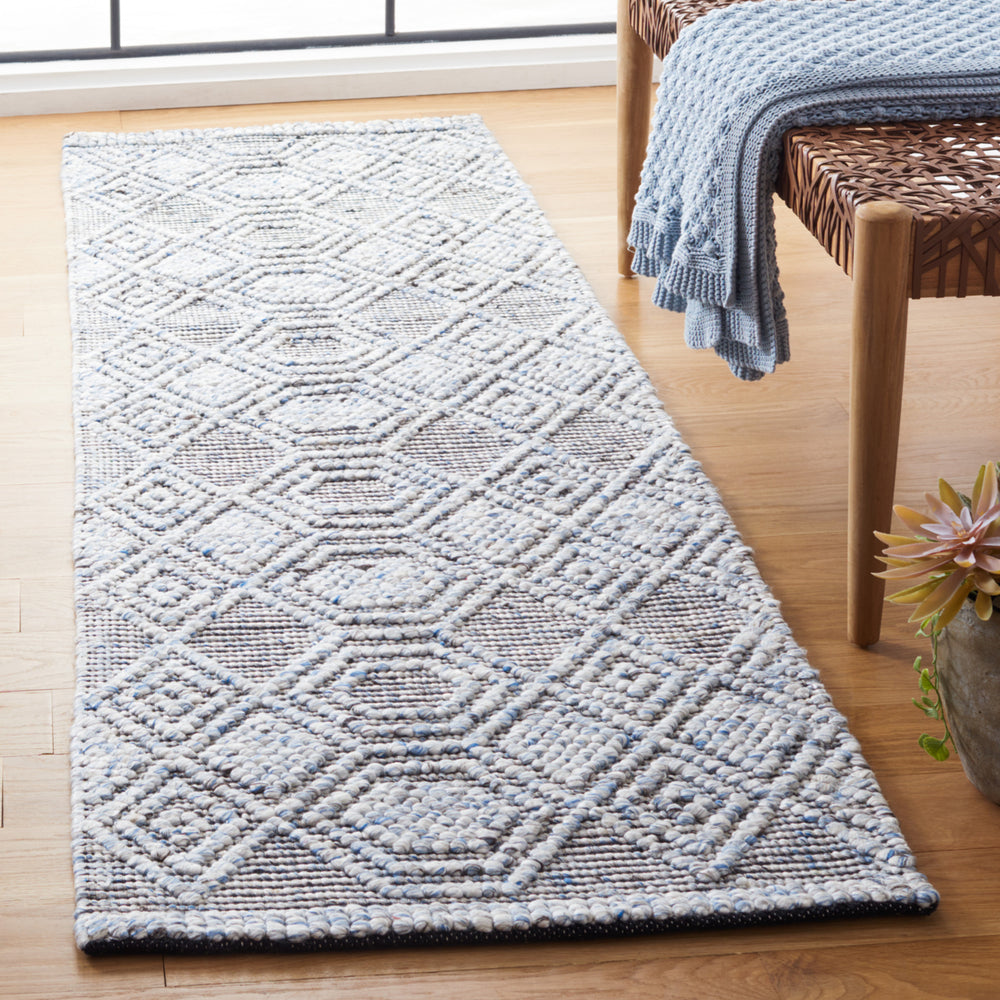 SAFAVIEH Natura Collection NAT312M Handwoven Blue Rug Image 2