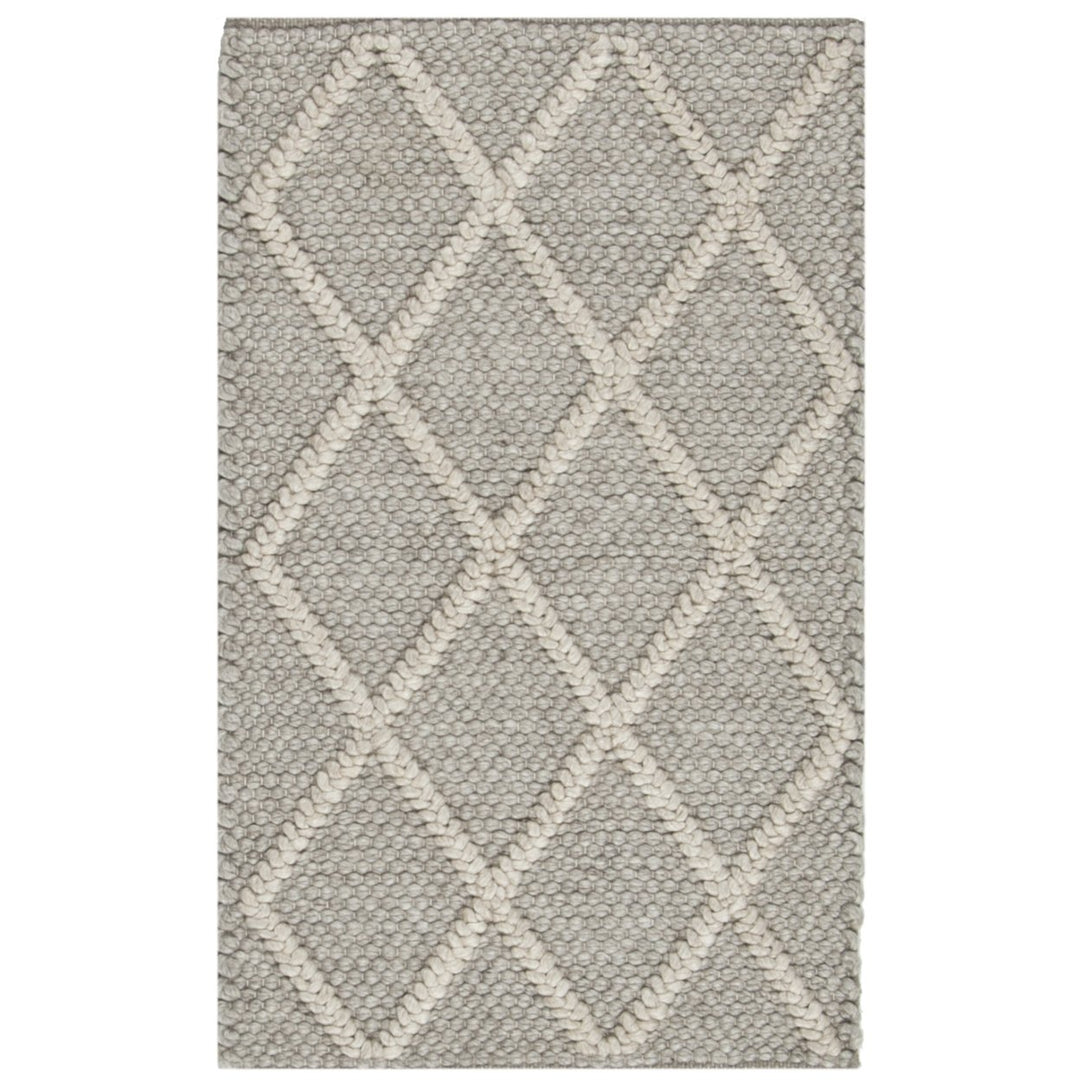 SAFAVIEH Natura Collection NAT310C Handwoven Grey Rug Image 1