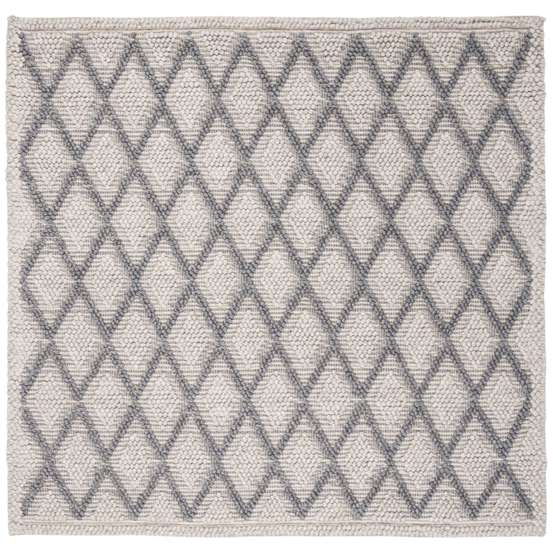 SAFAVIEH Natura Collection NAT313G Handwoven Silver Rug Image 4