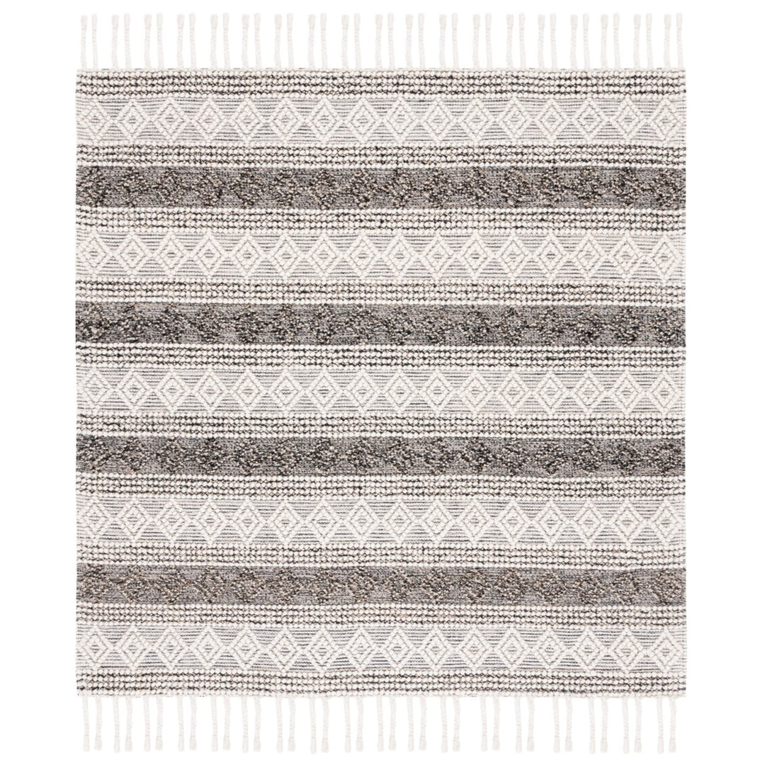 SAFAVIEH Natura NAT336A Handwoven Ivory / Black Rug Image 1