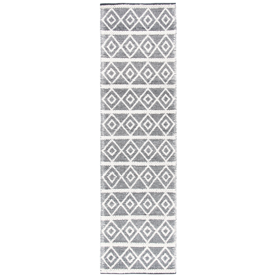 SAFAVIEH Natura NAT477A Handwoven Ivory / Black Rug Image 5