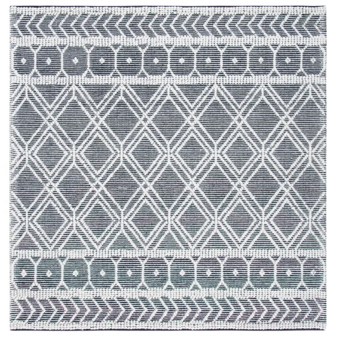 SAFAVIEH Natura NAT478A Handwoven Ivory / Black Rug Image 6