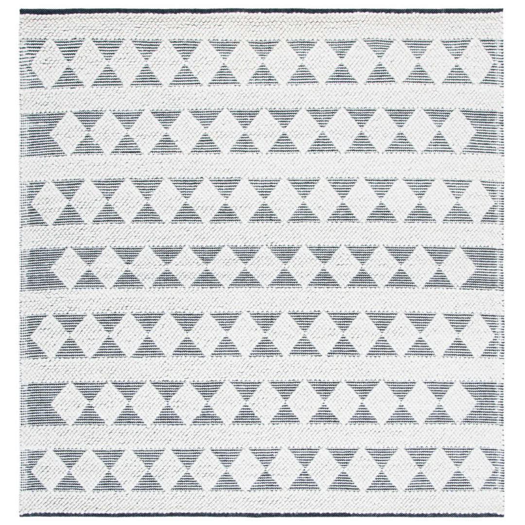 SAFAVIEH Natura NAT481A Handwoven Ivory / Black Rug Image 1