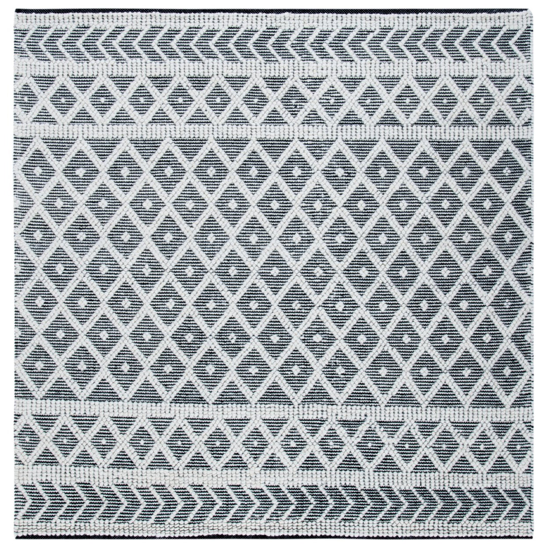 SAFAVIEH Natura NAT482A Handwoven Ivory / Black Rug Image 1