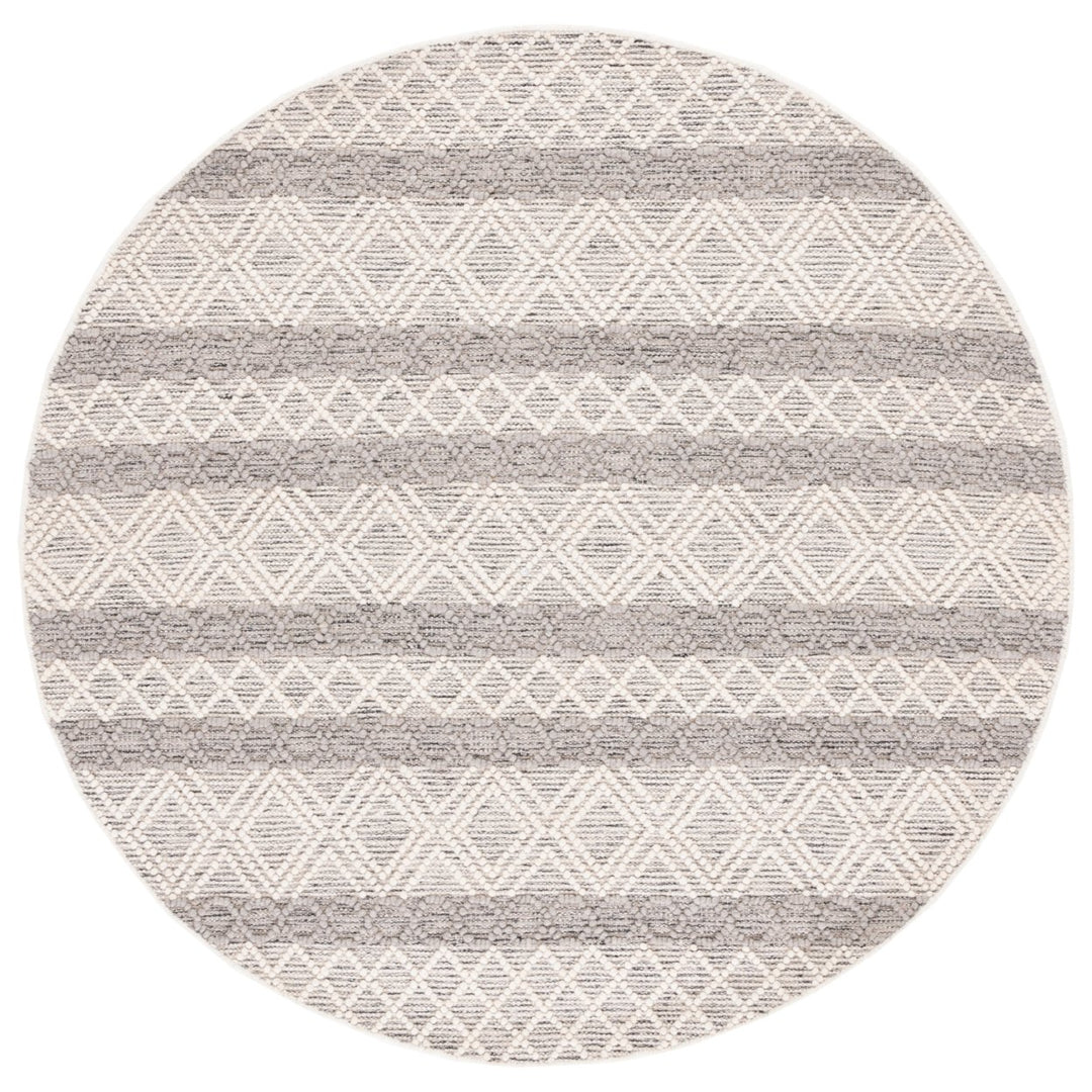 SAFAVIEH Natura NAT344A Handwoven Ivory / Charcoal Rug Image 1