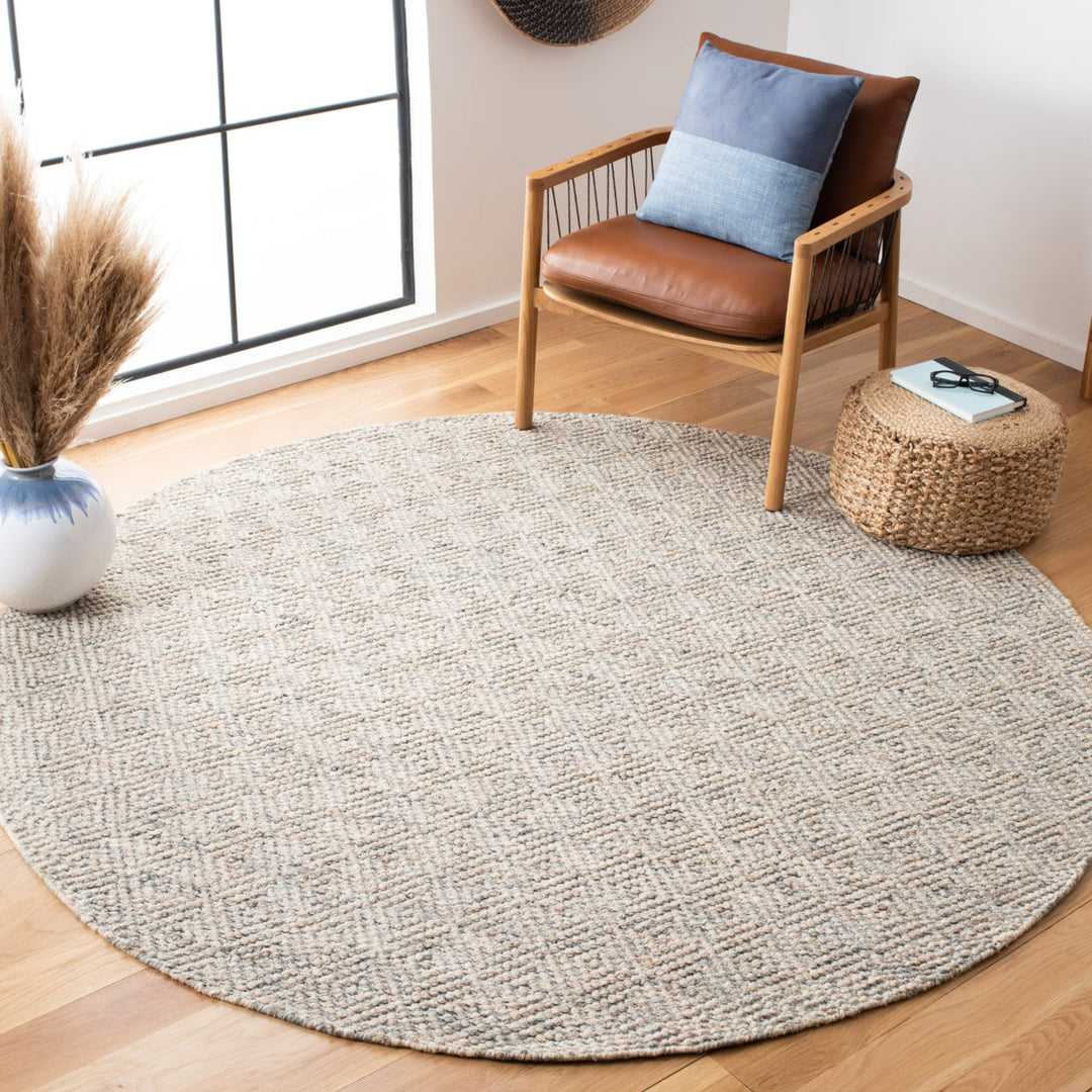 SAFAVIEH Natura NAT503C Handwoven Camel / Grey Rug Image 9