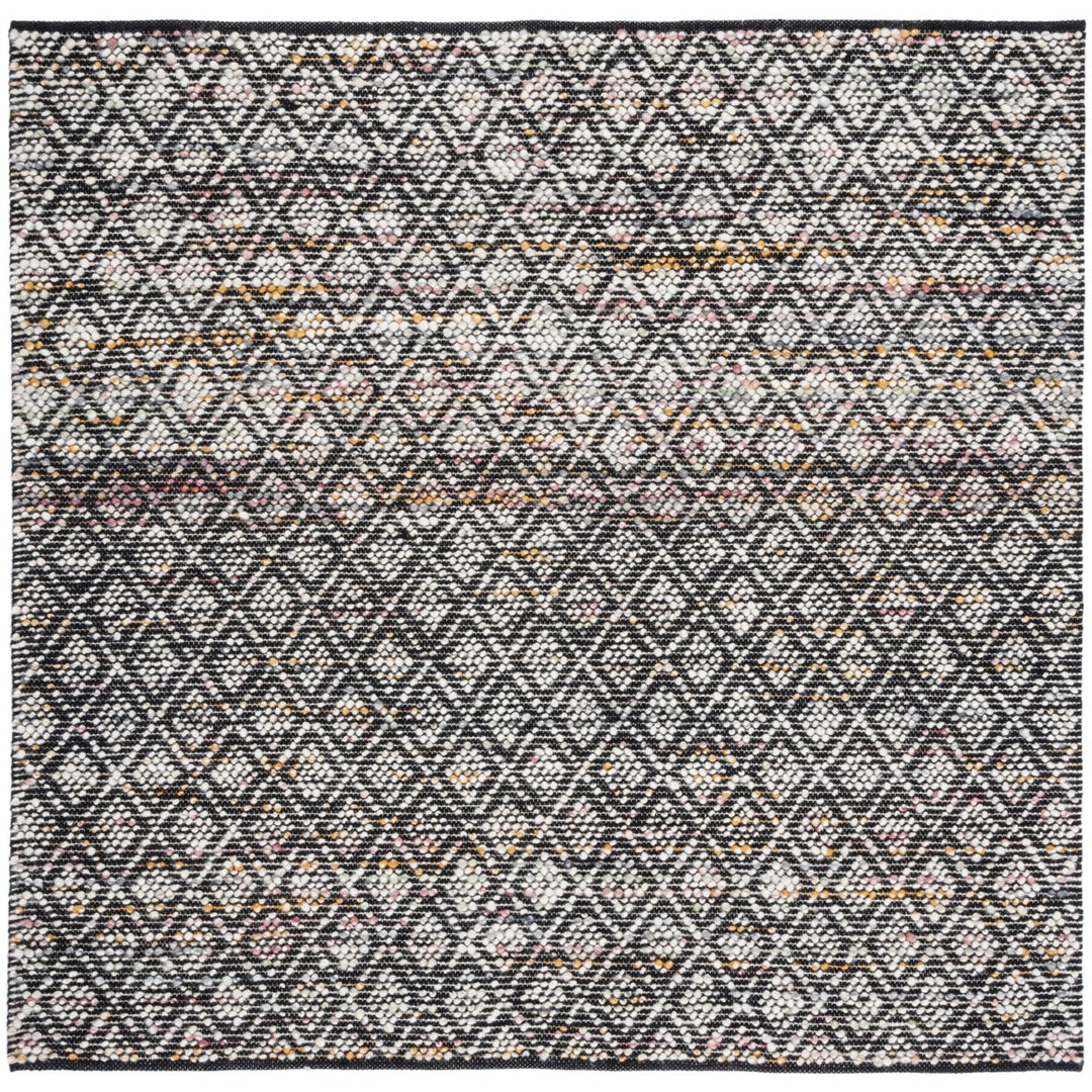 SAFAVIEH Natura NAT615Z Handwoven Ivory / Black Rug Image 1