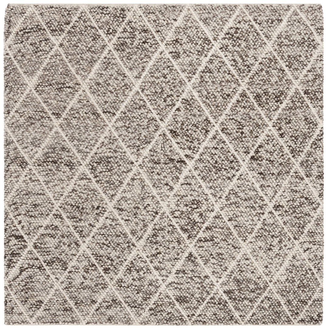 SAFAVIEH Natura NAT712A Handwoven Ivory / Stone Rug Image 1