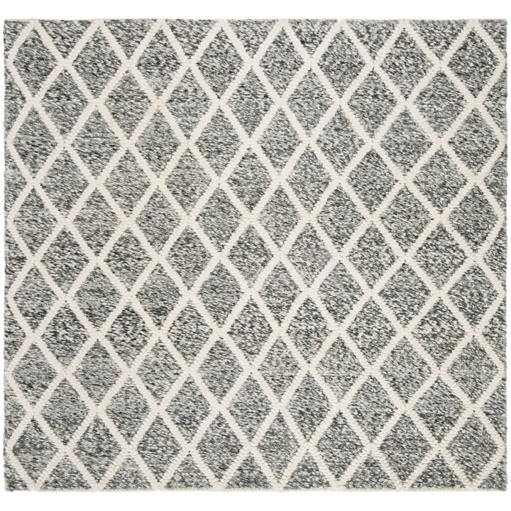 SAFAVIEH Natura NAT711C Handwoven Ivory / Black Rug Image 1