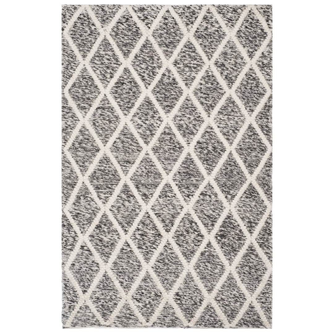 SAFAVIEH Natura NAT711C Handwoven Ivory / Black Rug Image 1