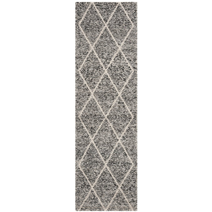 SAFAVIEH Natura NAT712C Handwoven Ivory / Black Rug Image 1