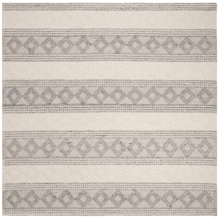 SAFAVIEH Natura NAT750F Handwoven Grey / Ivory Rug Image 6