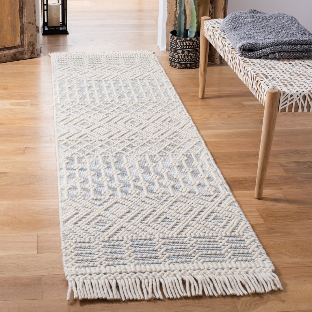 SAFAVIEH Natura NAT852A Handmade Ivory / Grey Rug Image 10