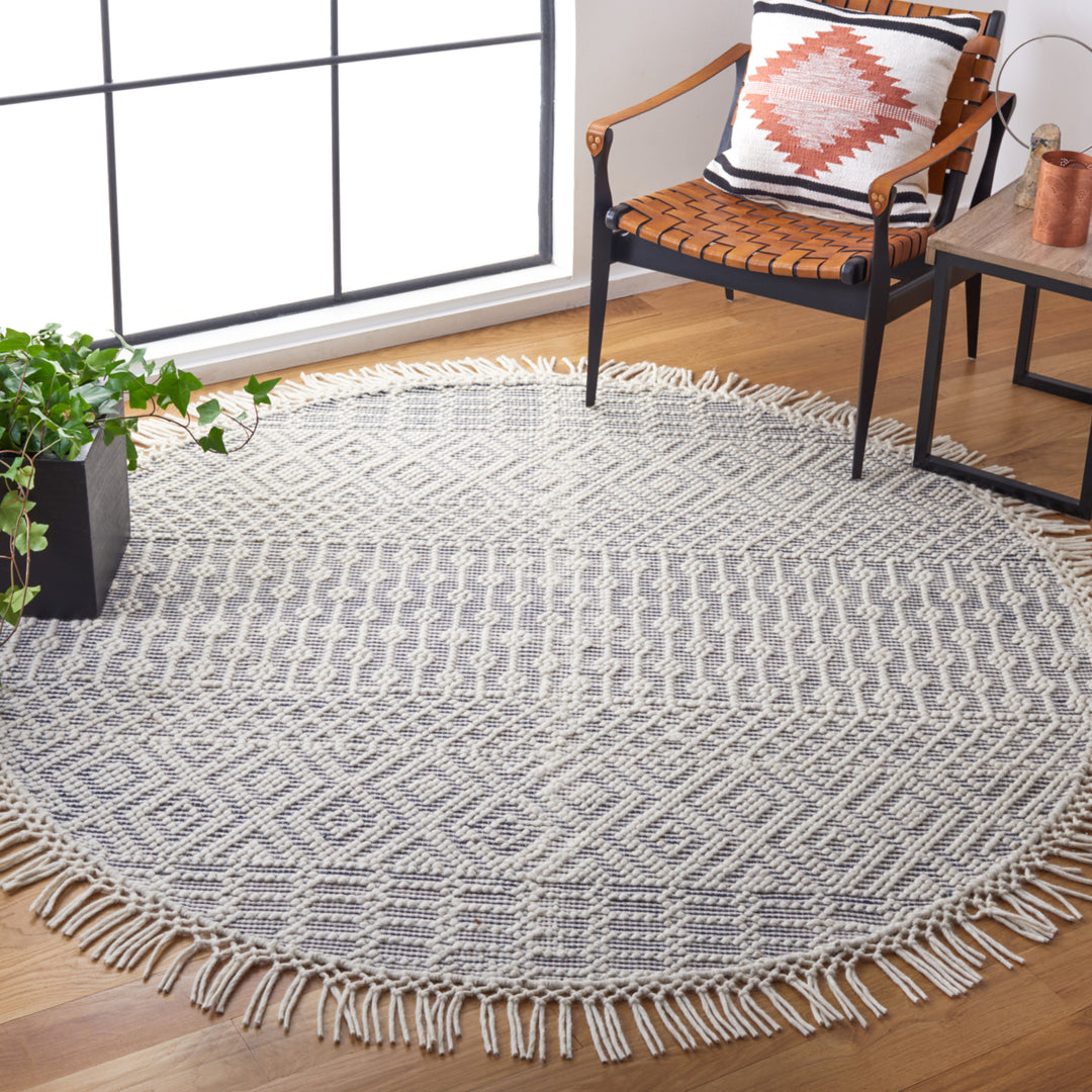 SAFAVIEH Natura NAT852N Handmade Ivory / Navy Rug Image 2