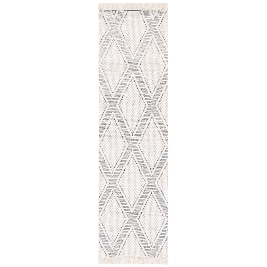 SAFAVIEH Natura NAT867Z Handwoven Ivory / Black Rug Image 1