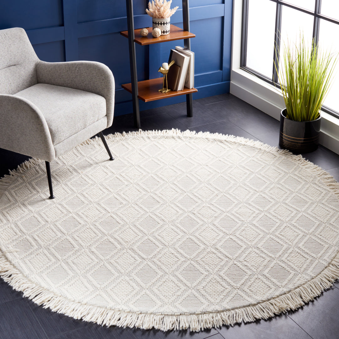 SAFAVIEH Natura Collection NAT870A Handwoven Ivory Rug Image 2