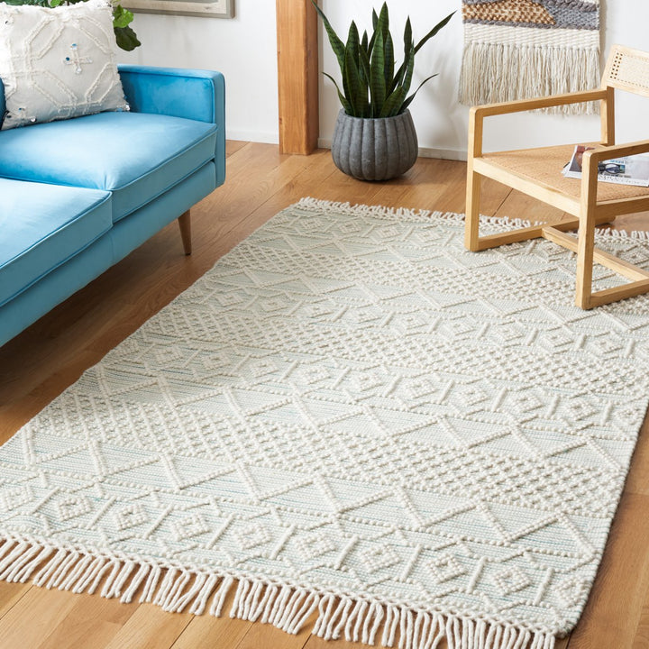 SAFAVIEH Natura Collection NAT875Y Ivory/Light Green Rug Image 1