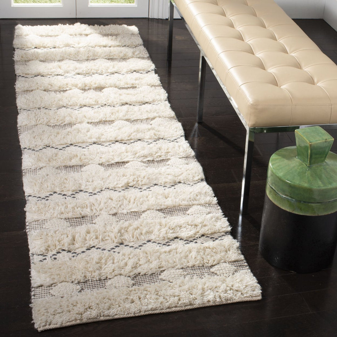 SAFAVIEH Natura NAT950A Handwoven Ivory / Grey Rug Image 2