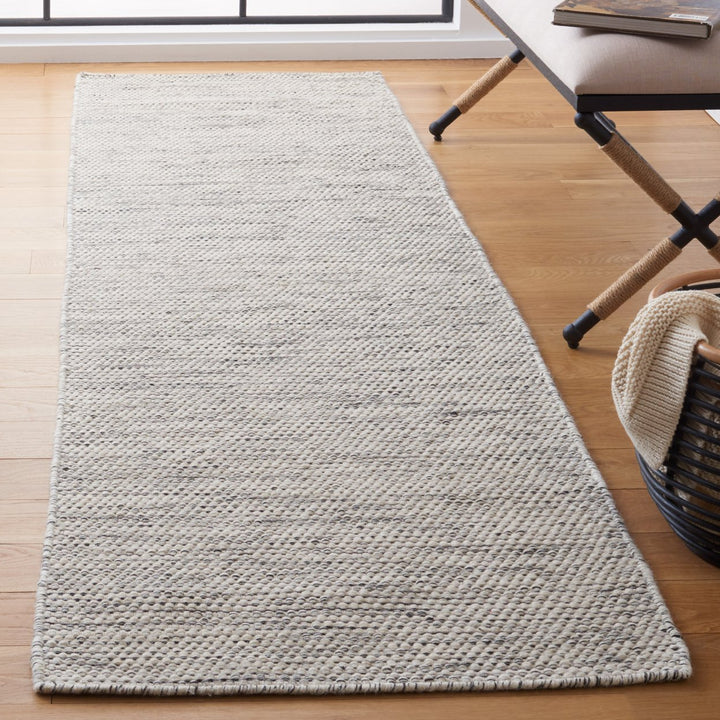 SAFAVIEH Natura NAT975Z Handwoven Ivory / Black Rug Image 3