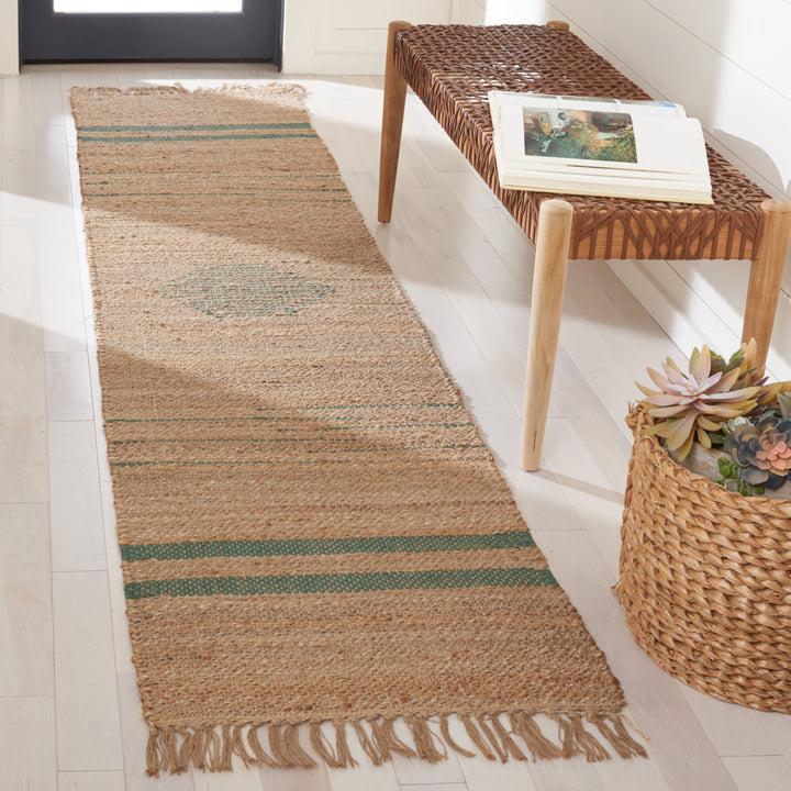 SAFAVIEH Natural Fiber NF121Y Green / Natural Rug Image 3