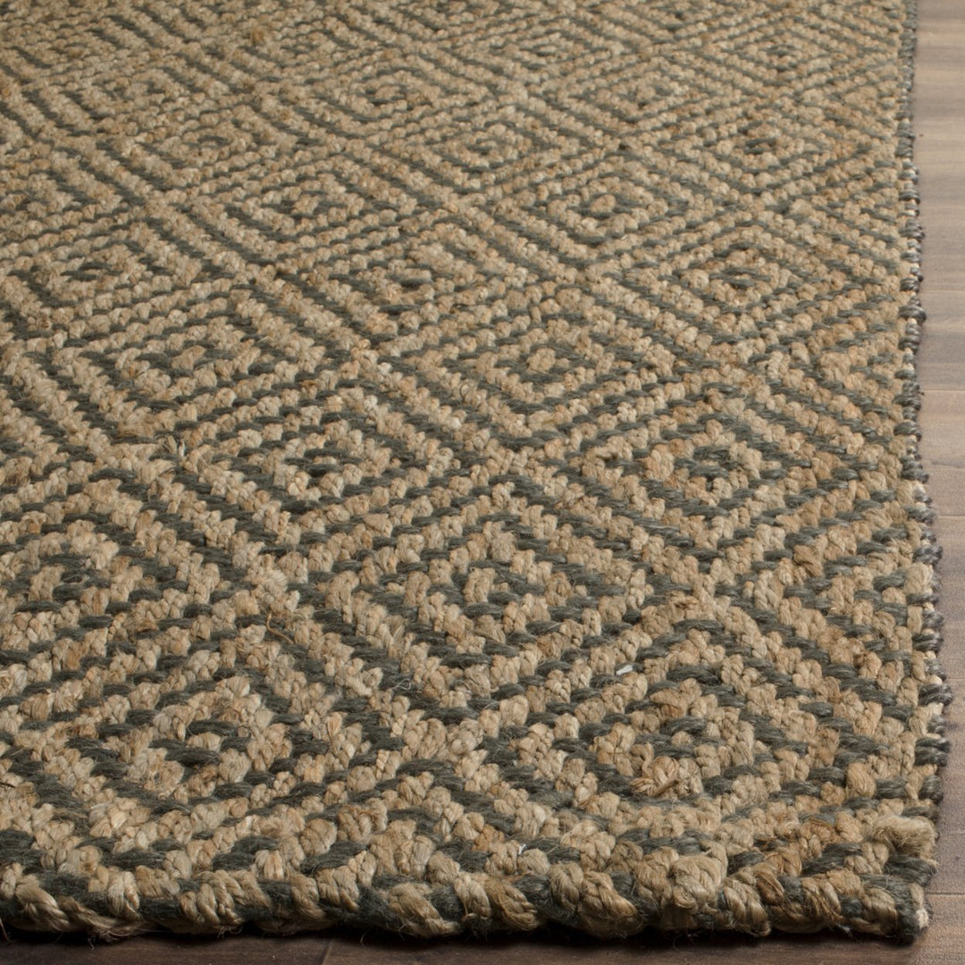 SAFAVIEH Natural Fiber NF181D Natural / Grey Rug Image 6