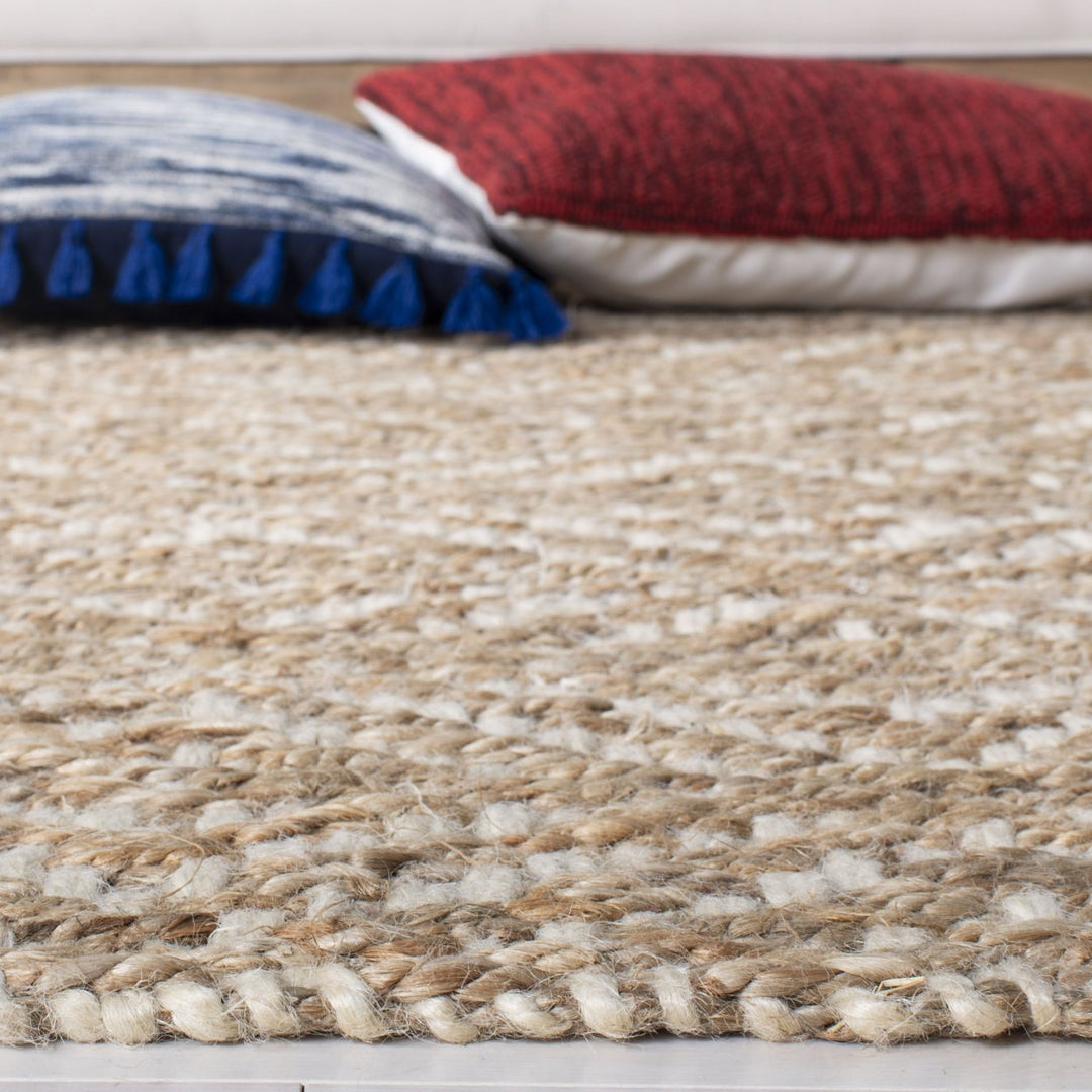 SAFAVIEH Natural Fiber NF185A Natural / Ivory Rug Image 6