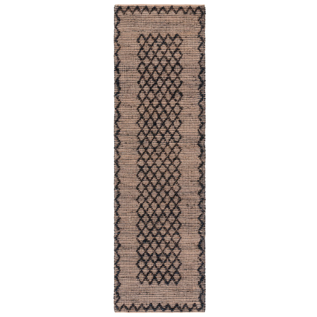 SAFAVIEH Natural Fiber NF222Z Black / Natural Rug Image 1