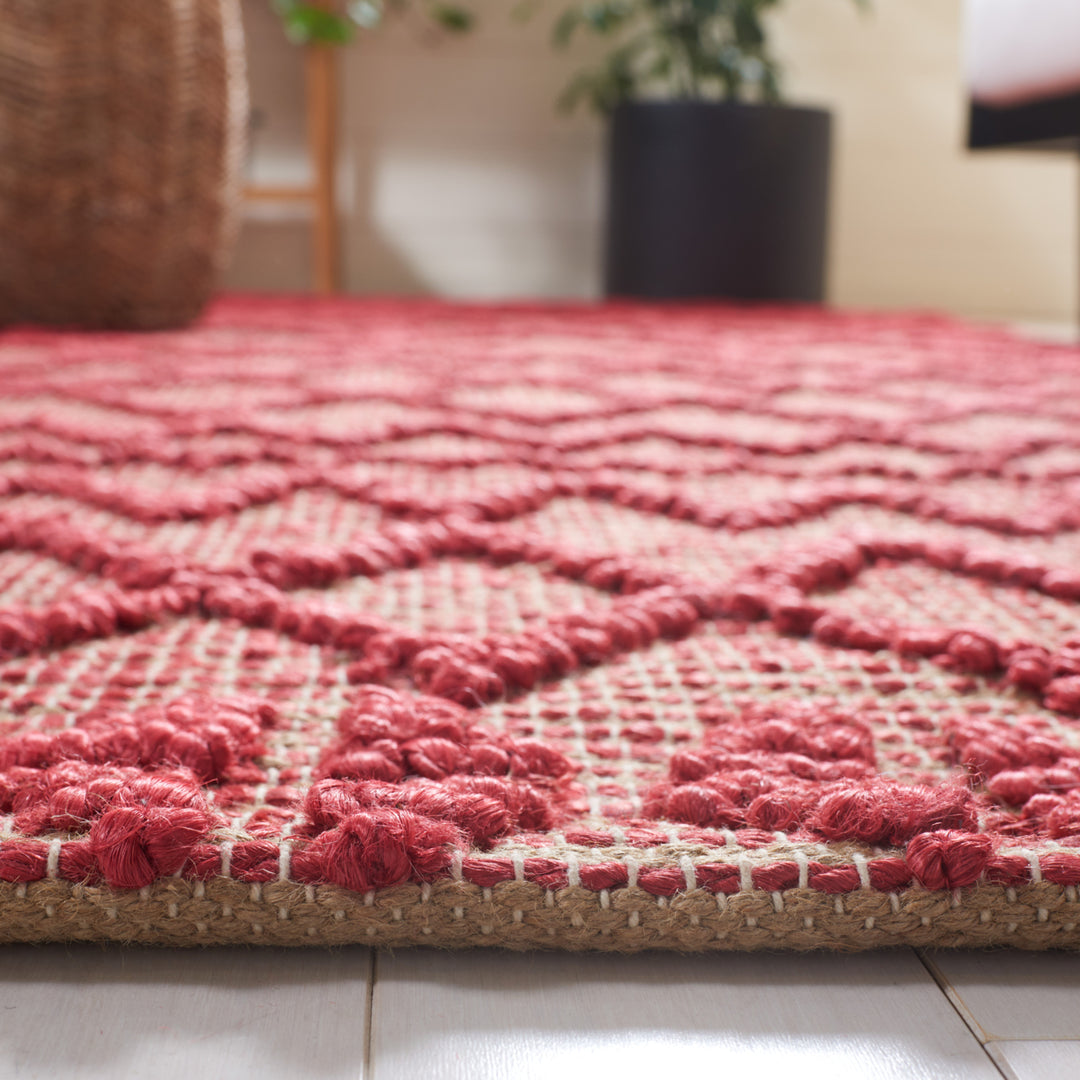 SAFAVIEH Natural Fiber NF219Q Handwoven Red /Natural Rug Image 8