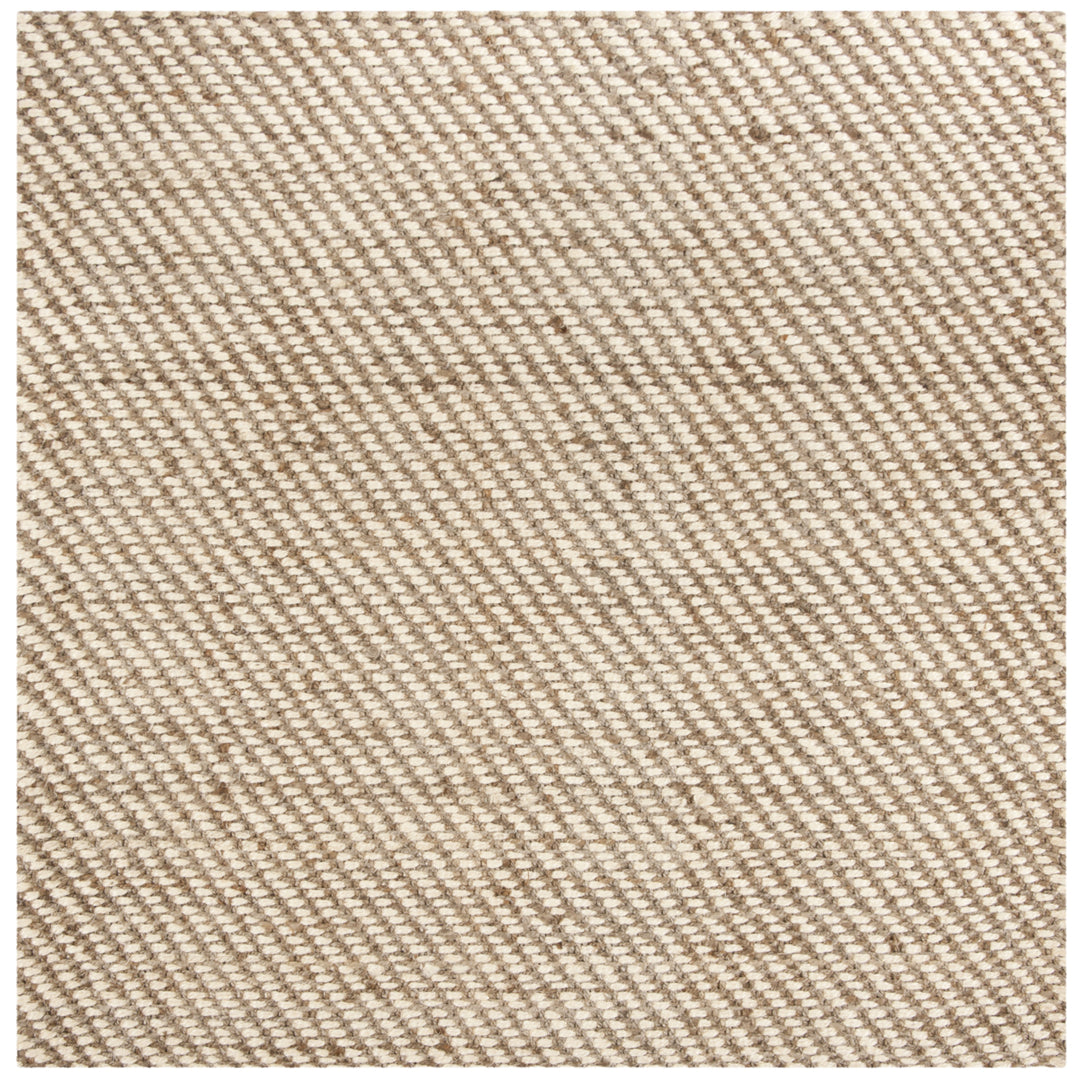 SAFAVIEH Natural Fiber NF457A Handmade Natural Rug Image 4