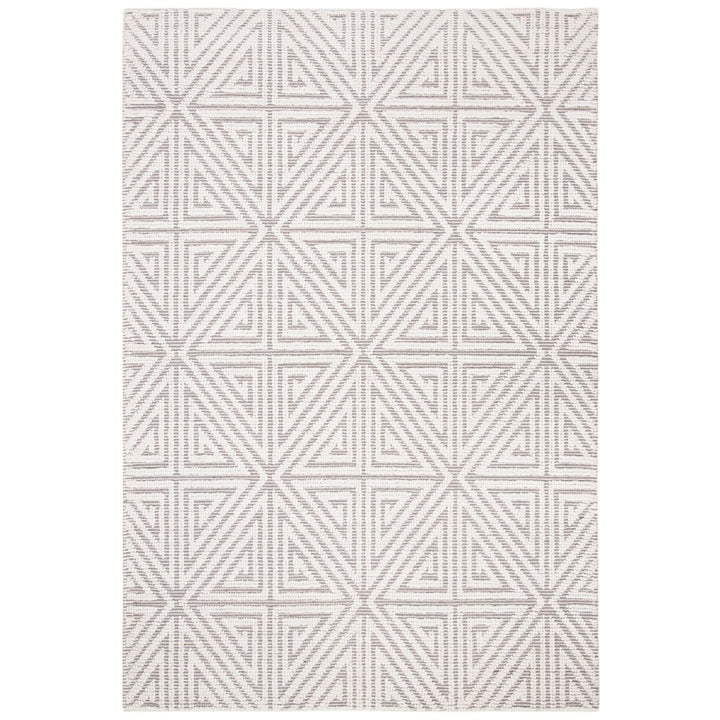 SAFAVIEH Natural Fiber NF556F Handwoven Grey / Ivory Rug Image 1