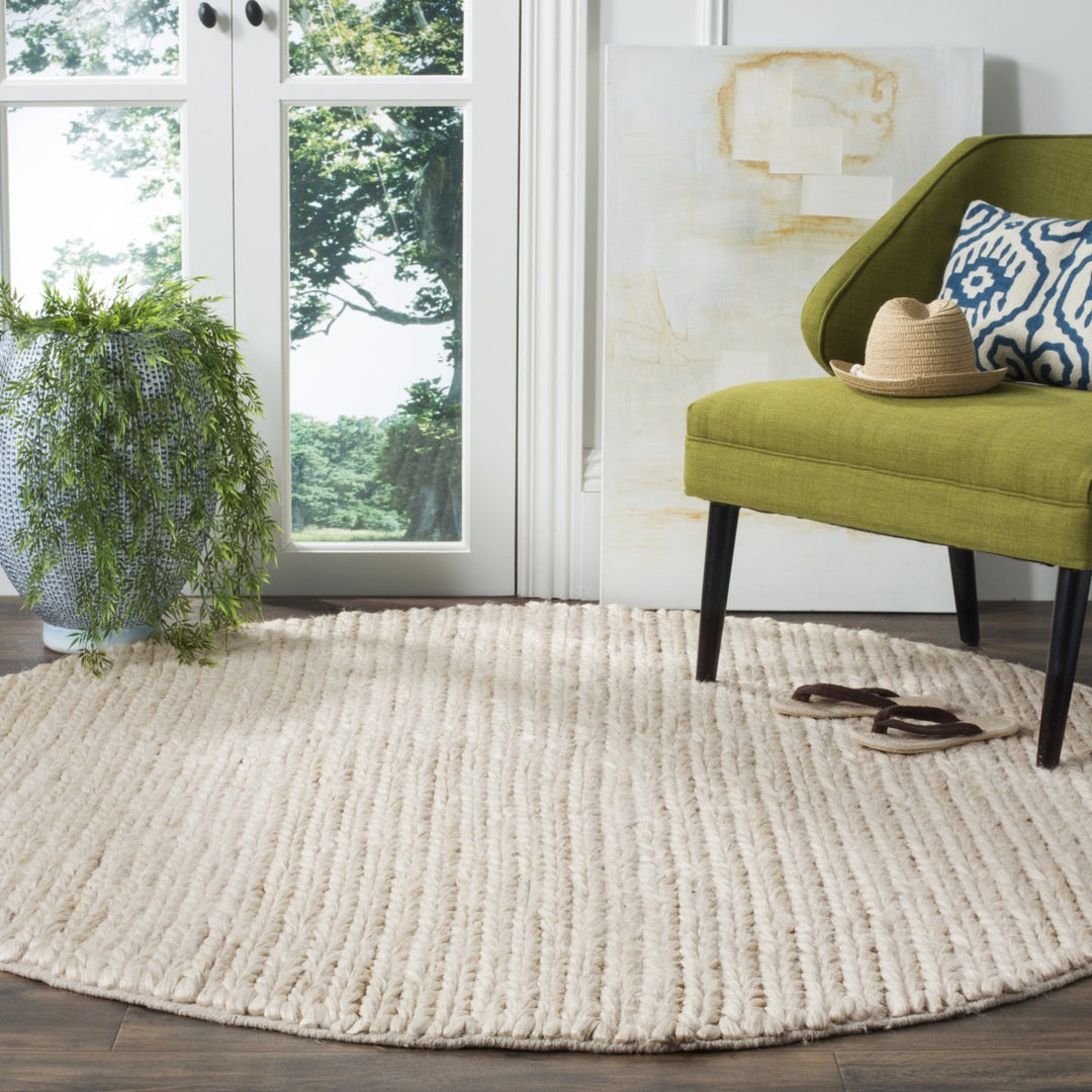 SAFAVIEH Natural Fiber NF520A Handwoven Ivory Rug Image 2