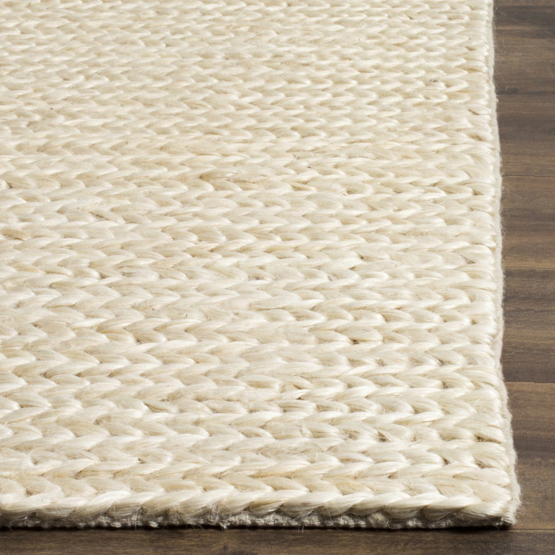 SAFAVIEH Natural Fiber NF520A Handwoven Ivory Rug Image 7