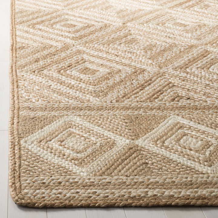 SAFAVIEH Natural Fiber NF880B Natural / Ivory Rug Image 5