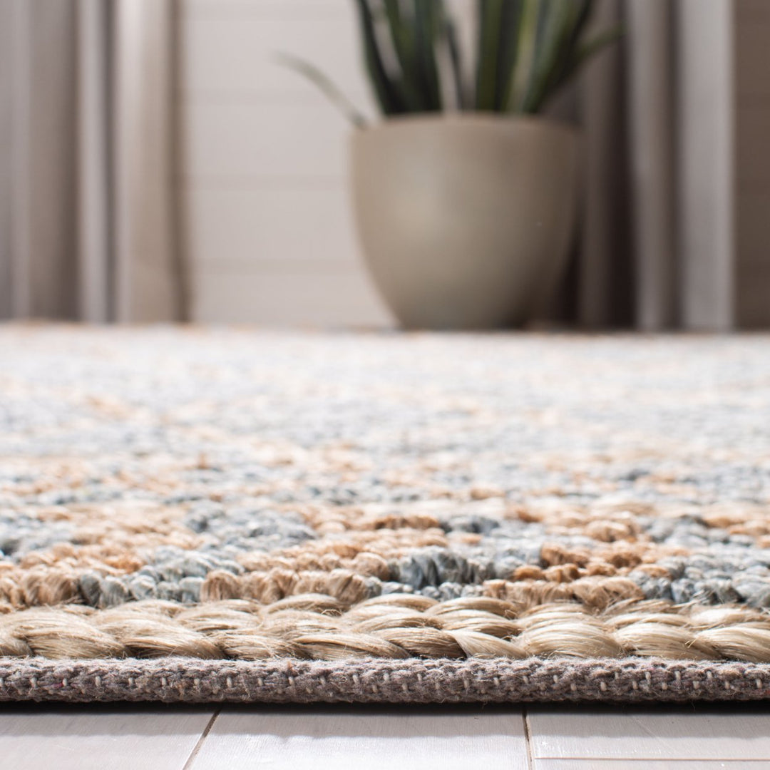 SAFAVIEH Natural Fiber NF955N Natural / Blue Rug Image 5