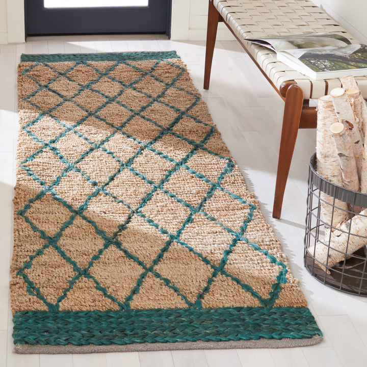 SAFAVIEH Natural Fiber NF951X Natural / Dark Green Rug Image 2