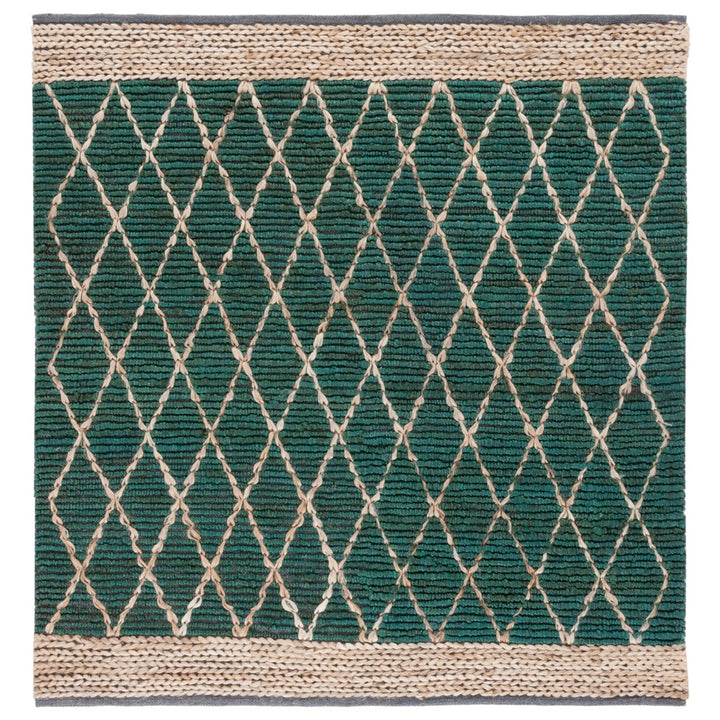 SAFAVIEH Natural Fiber NF951Y Dark Green / Natural Rug Image 4