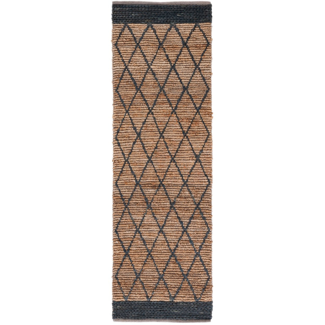 SAFAVIEH Natural Fiber NF951Z Natural / Black Rug Image 1