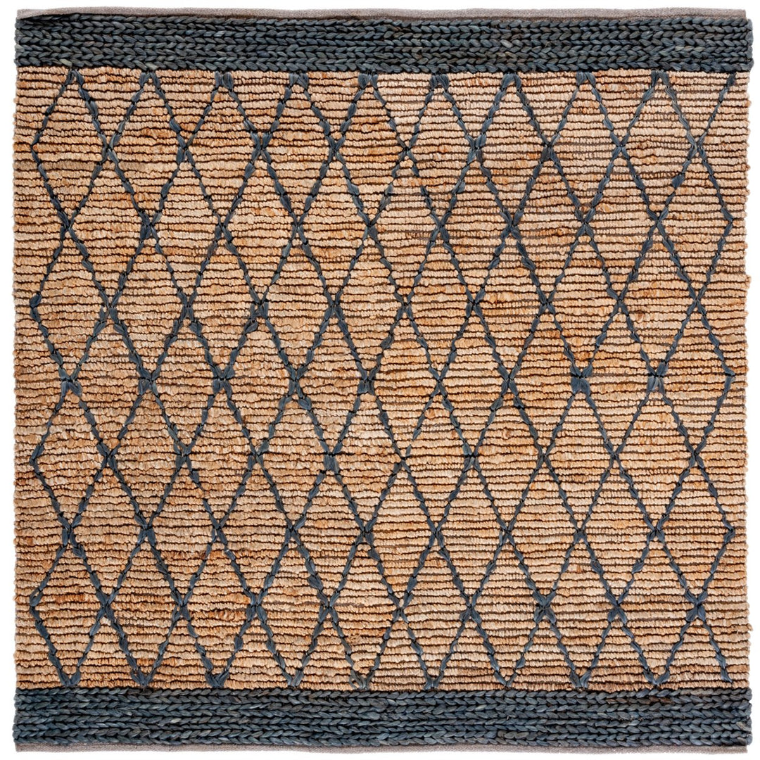 SAFAVIEH Natural Fiber NF951Z Natural / Black Rug Image 1