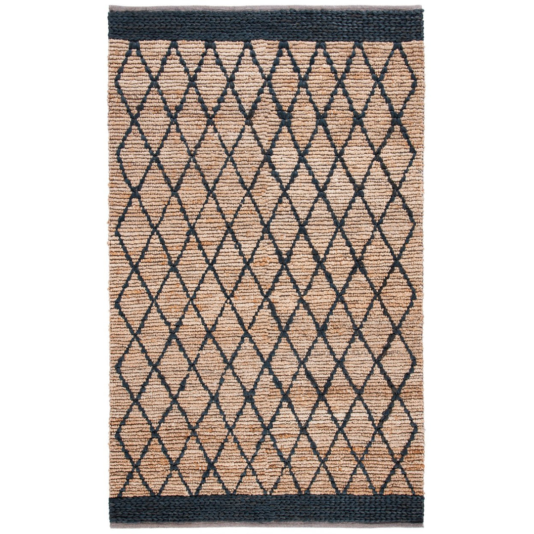 SAFAVIEH Natural Fiber NF951Z Natural / Black Rug Image 1