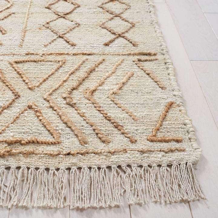 SAFAVIEH Natural Fiber NFB409A Natural / Beige Rug Image 6