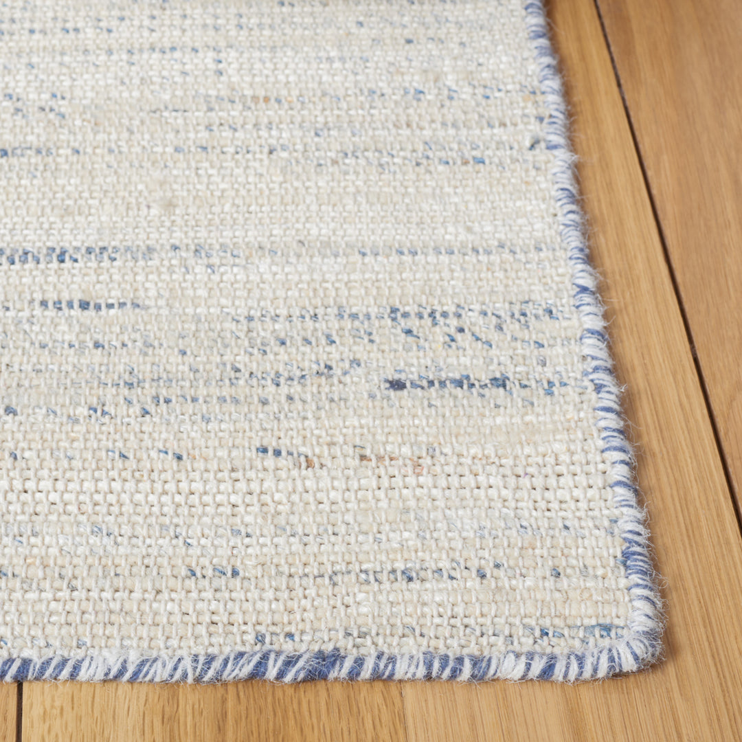 SAFAVIEH Natural Fiber NFB555B Handwoven Beige /Grey Rug Image 6