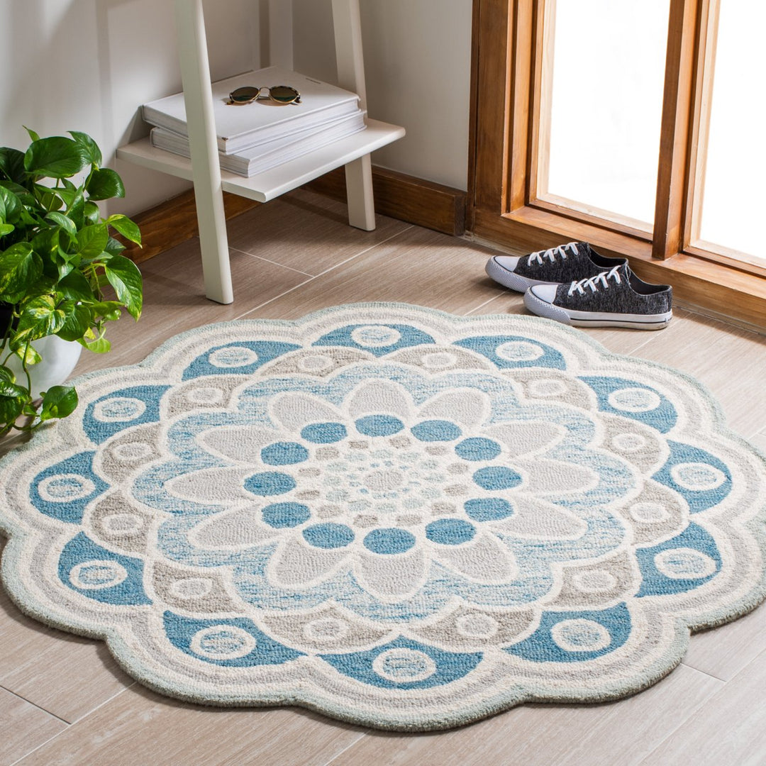 SAFAVIEH Novelty NOV101A Handmade Grey / Blue Rug Image 2