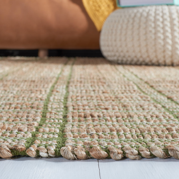 SAFAVIEH Natural Fiber NFB656Y Green / Natural Rug Image 6