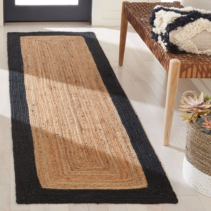 SAFAVIEH Natural Fiber NFB852Z Natural / Black Rug Image 3